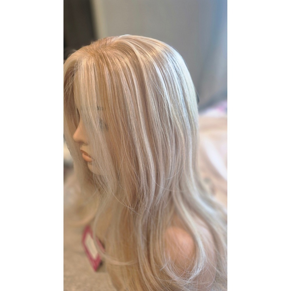 Chelsey Smith Strawberry Fields Petite Lace Front Wig Blonde Mix Synthetic - Picture 5 of 13